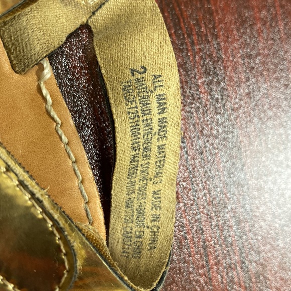 Lilly Pulitzer for Target Gold Sandals Size 2 - Picture 5 of 6
